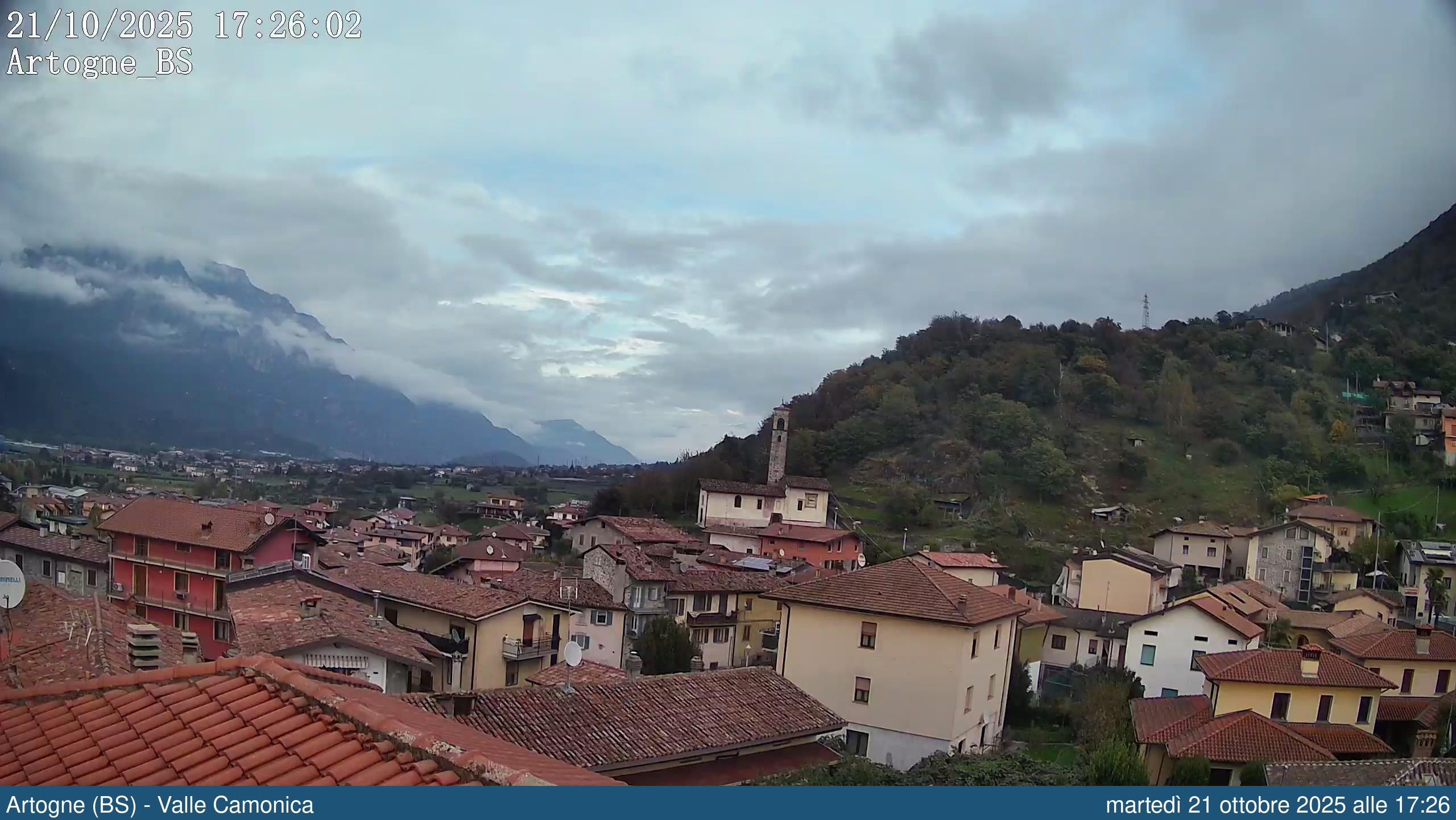 immagine della webcam nei dintorni di Niardo: webcam Artogne