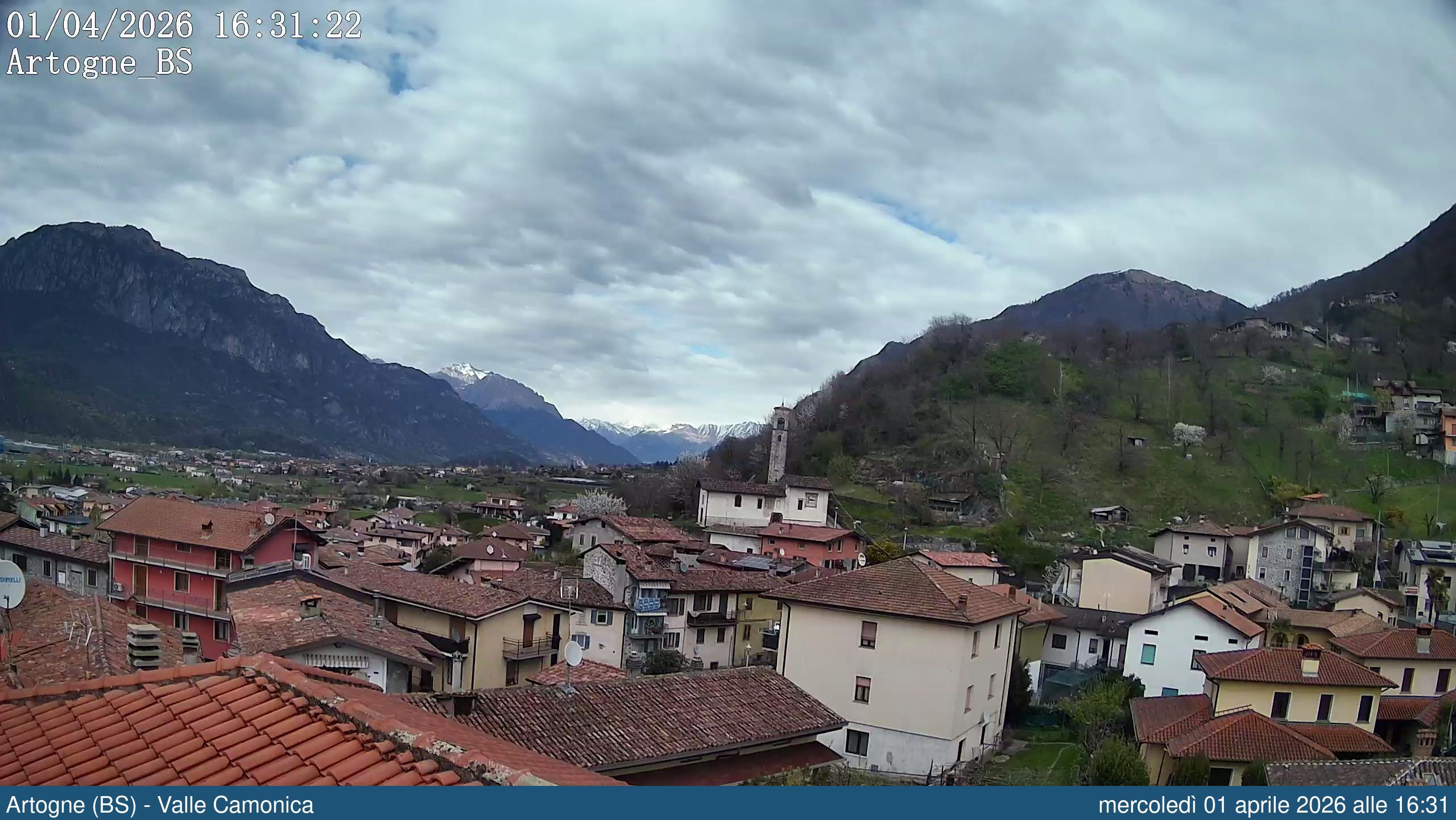 immagine della webcam nei dintorni di Riva di Solto: webcam Artogne
