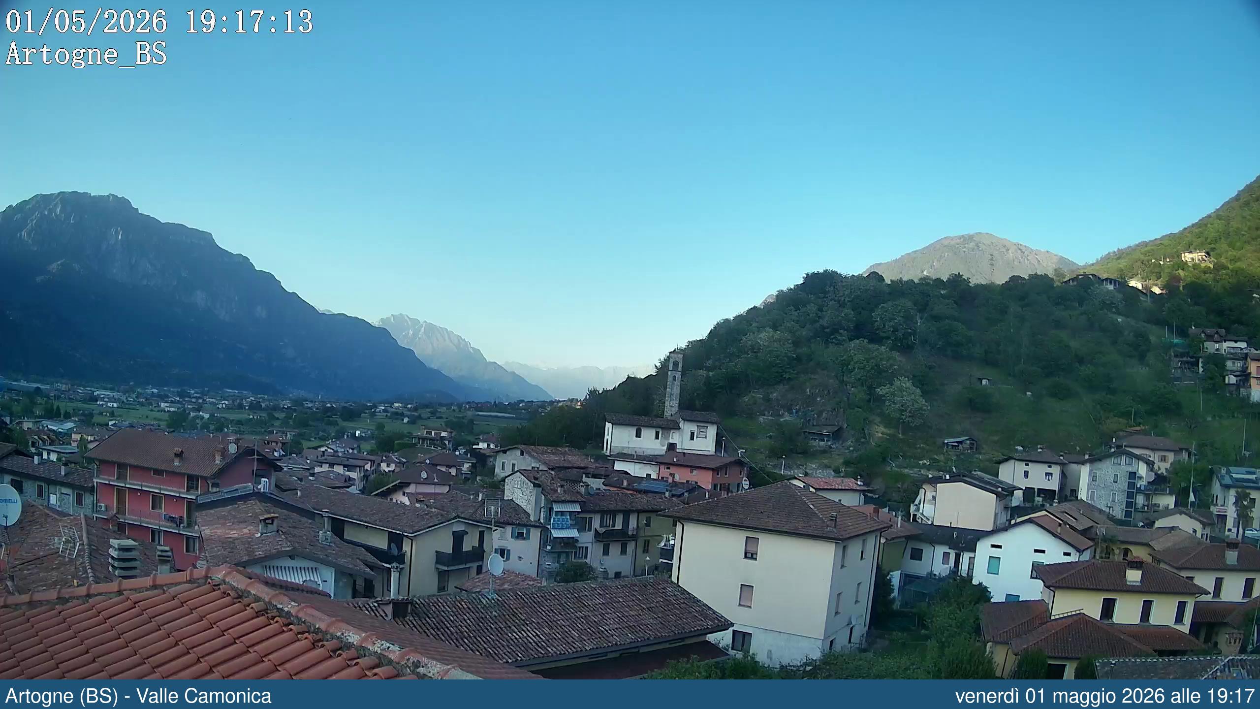 immagine della webcam nei dintorni di Riva di Solto: webcam Artogne