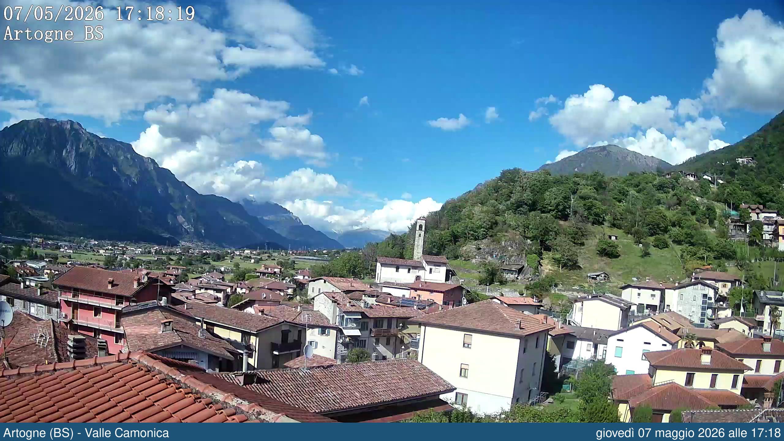 immagine della webcam nei dintorni di Colere: webcam Artogne