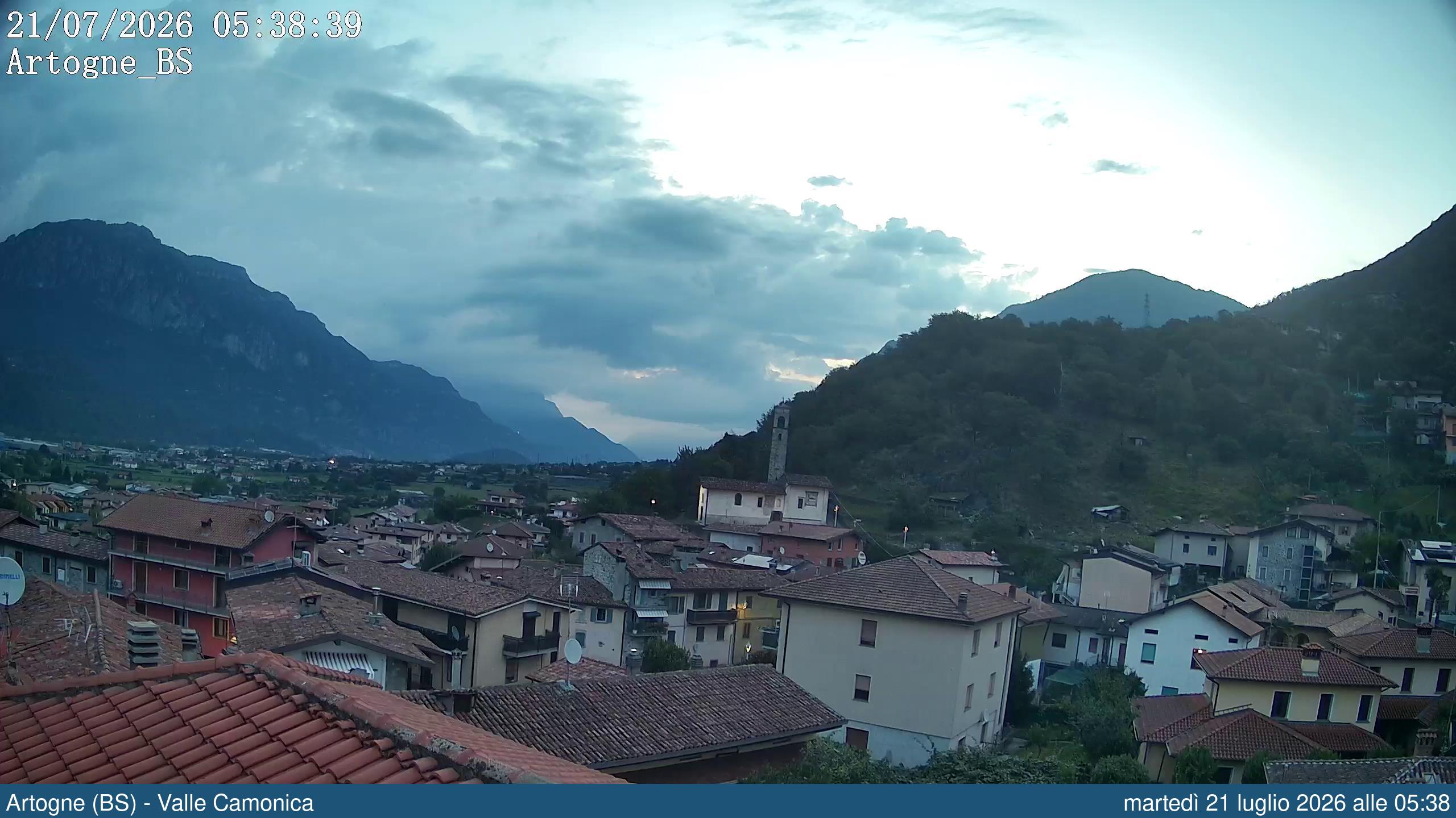 immagine della webcam nei dintorni di Schilpario: webcam Artogne